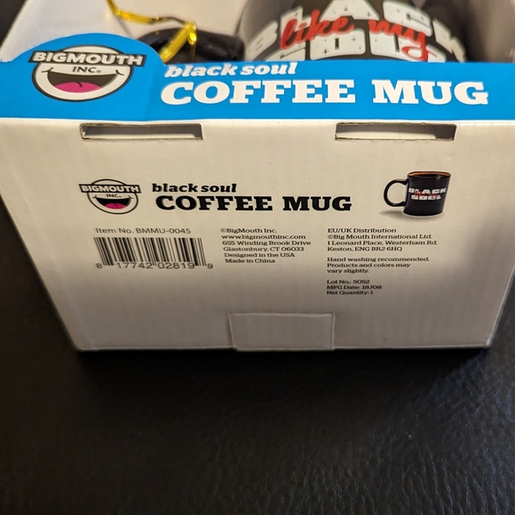 Big Mouth Inc Black like my soul 20 oz mug brand new - Picture 6 of 7